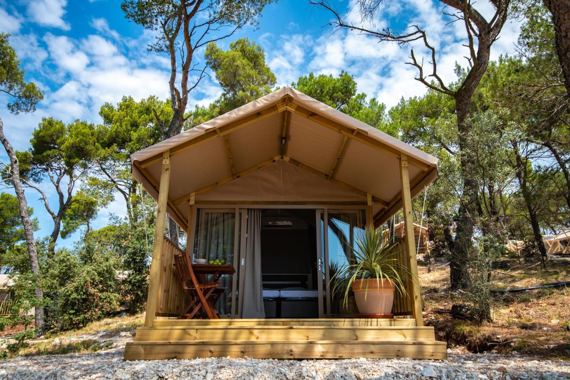 Hotel Arena One 99 Glamping Pomer Esterno foto