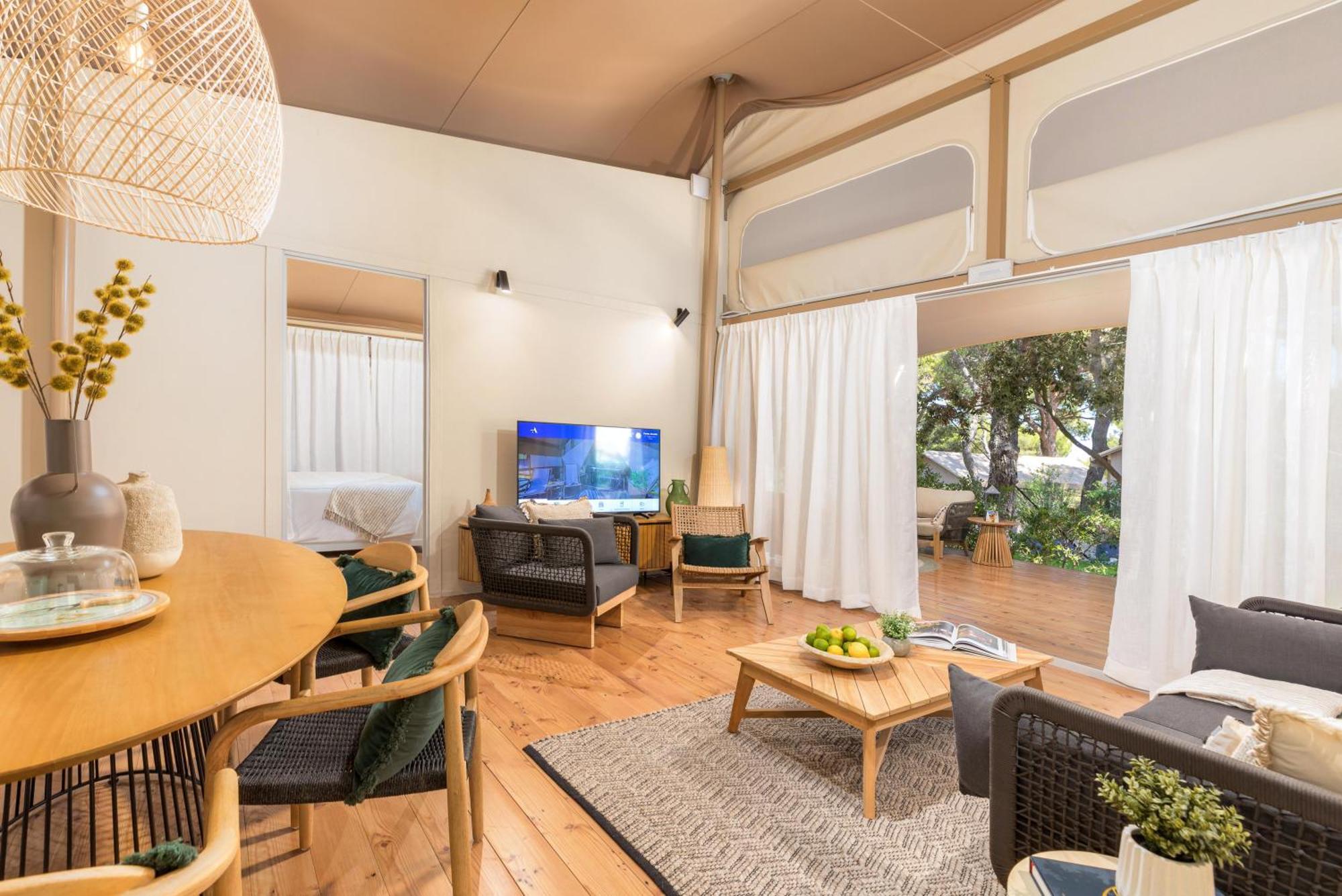 Hotel Arena One 99 Glamping Pomer Esterno foto