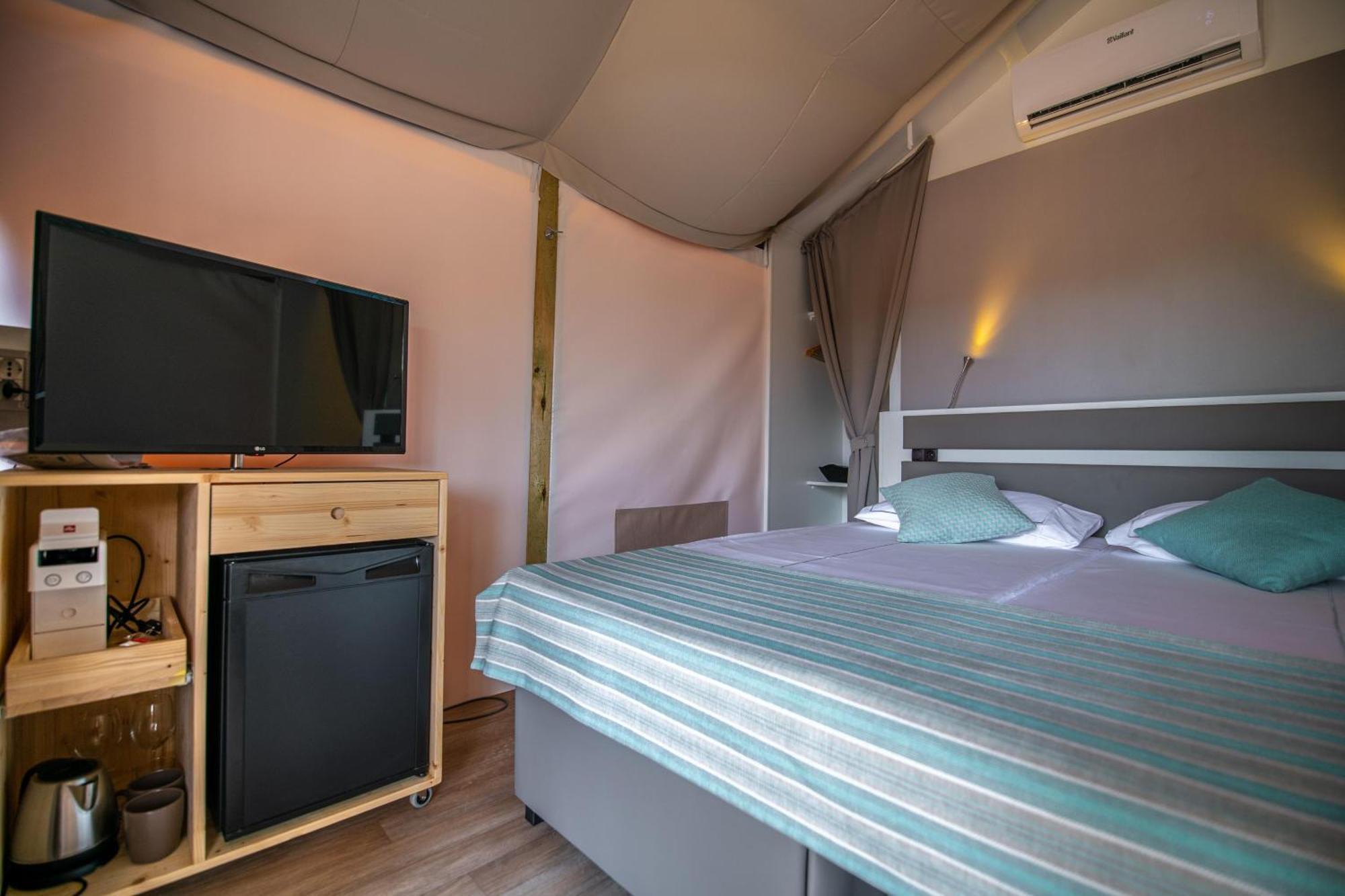Hotel Arena One 99 Glamping Pomer Esterno foto