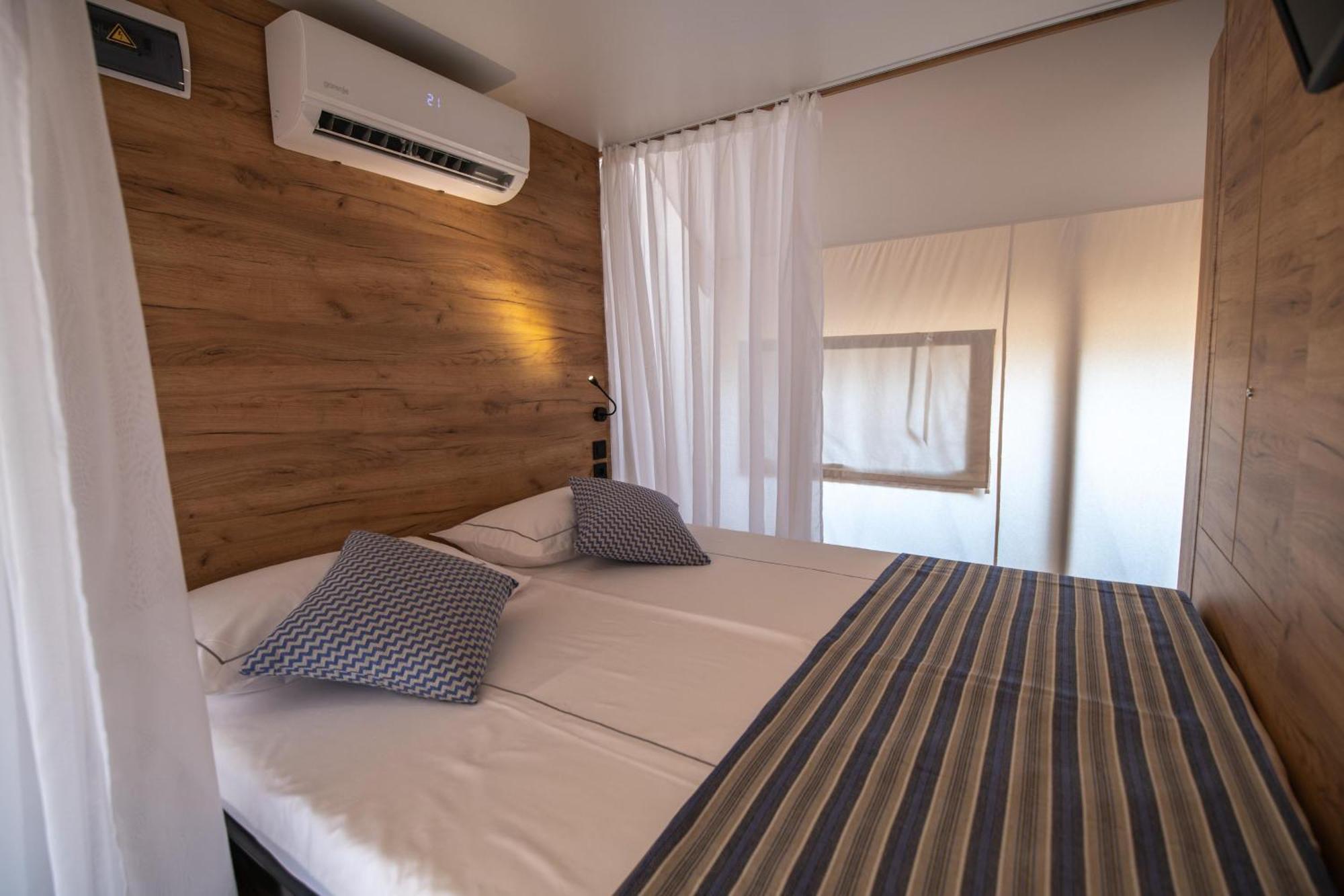 Hotel Arena One 99 Glamping Pomer Esterno foto