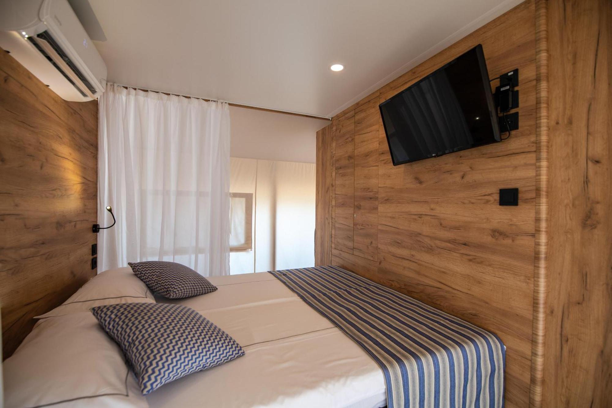 Hotel Arena One 99 Glamping Pomer Esterno foto