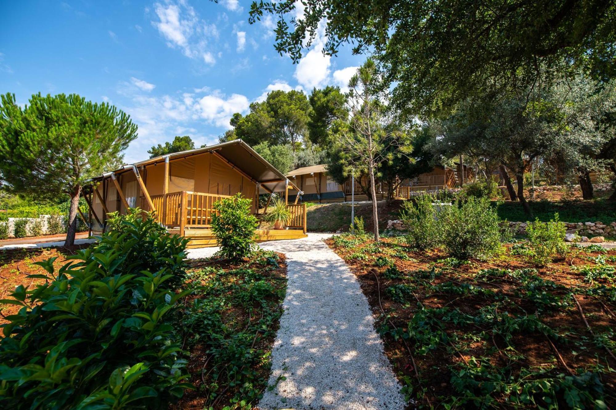 Hotel Arena One 99 Glamping Pomer Esterno foto