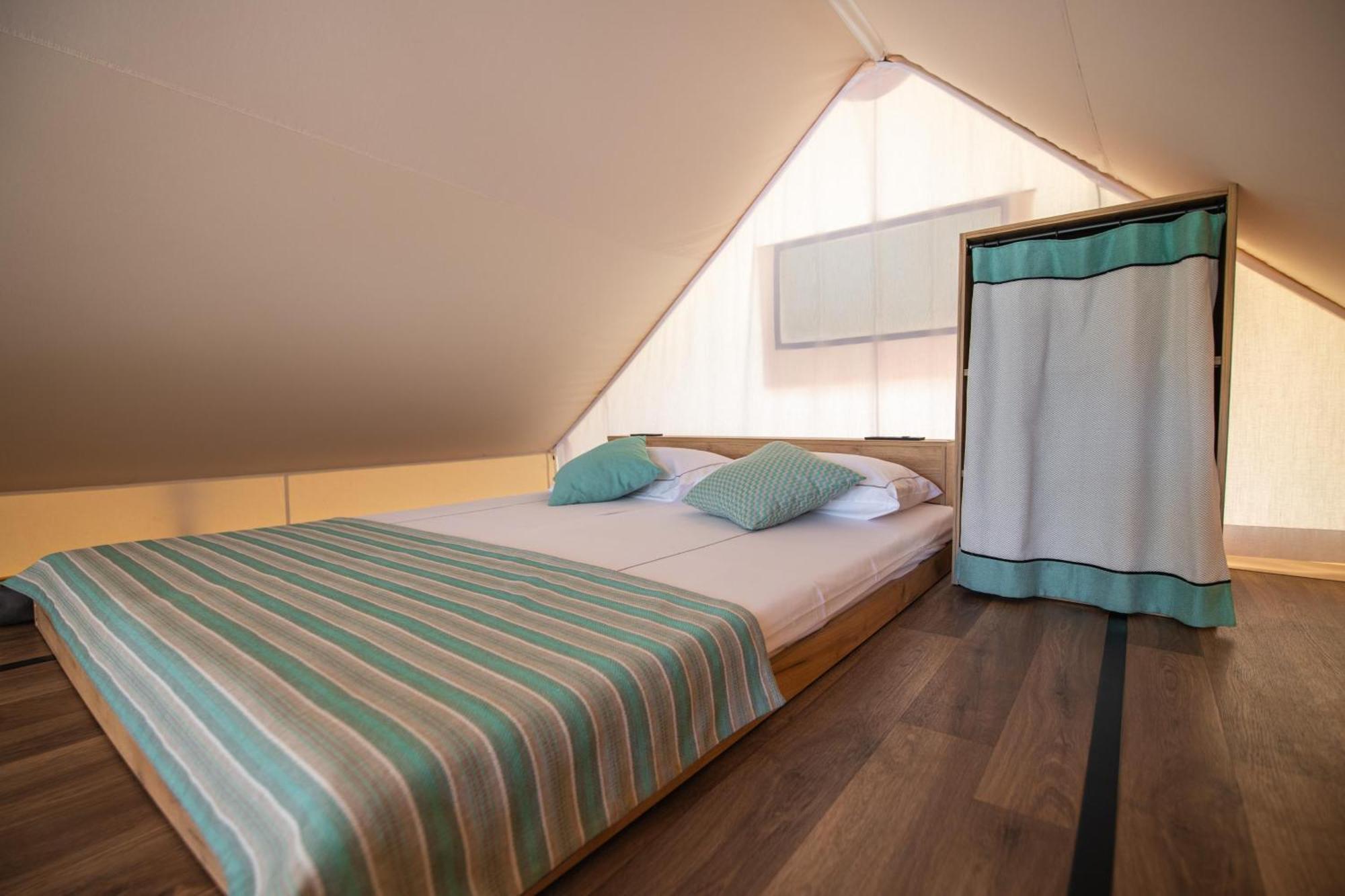 Hotel Arena One 99 Glamping Pomer Esterno foto