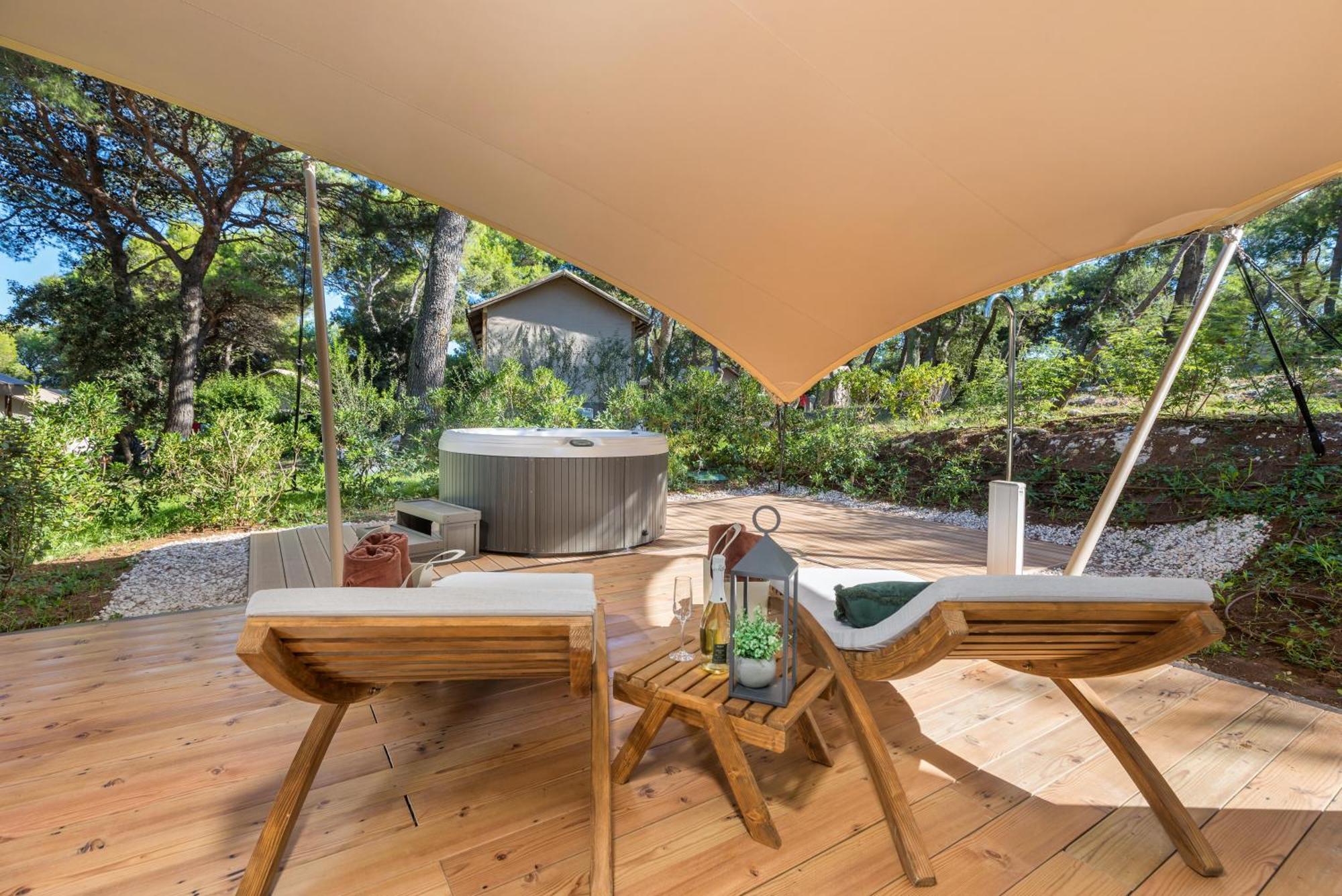 Hotel Arena One 99 Glamping Pomer Esterno foto