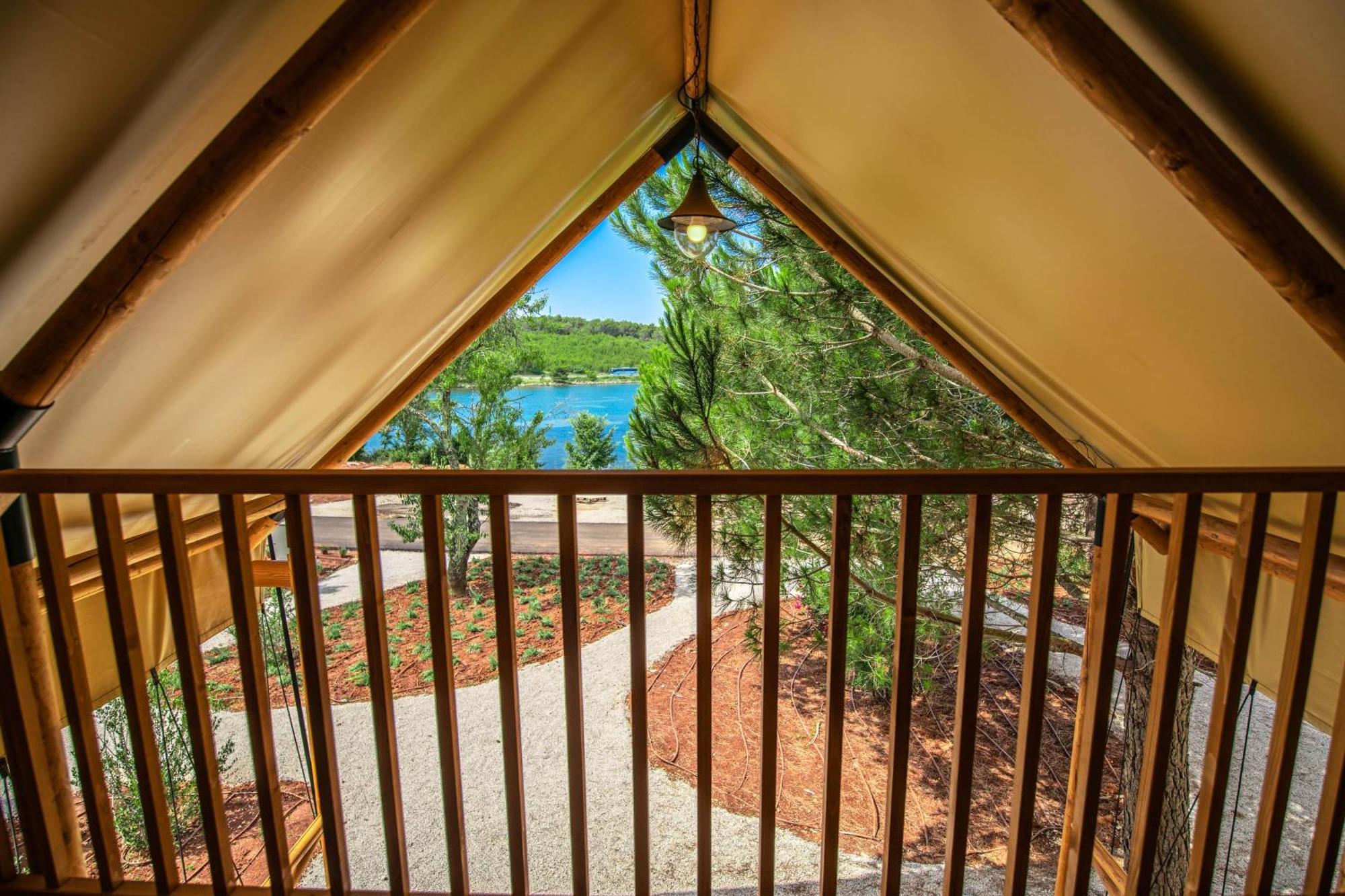 Hotel Arena One 99 Glamping Pomer Esterno foto