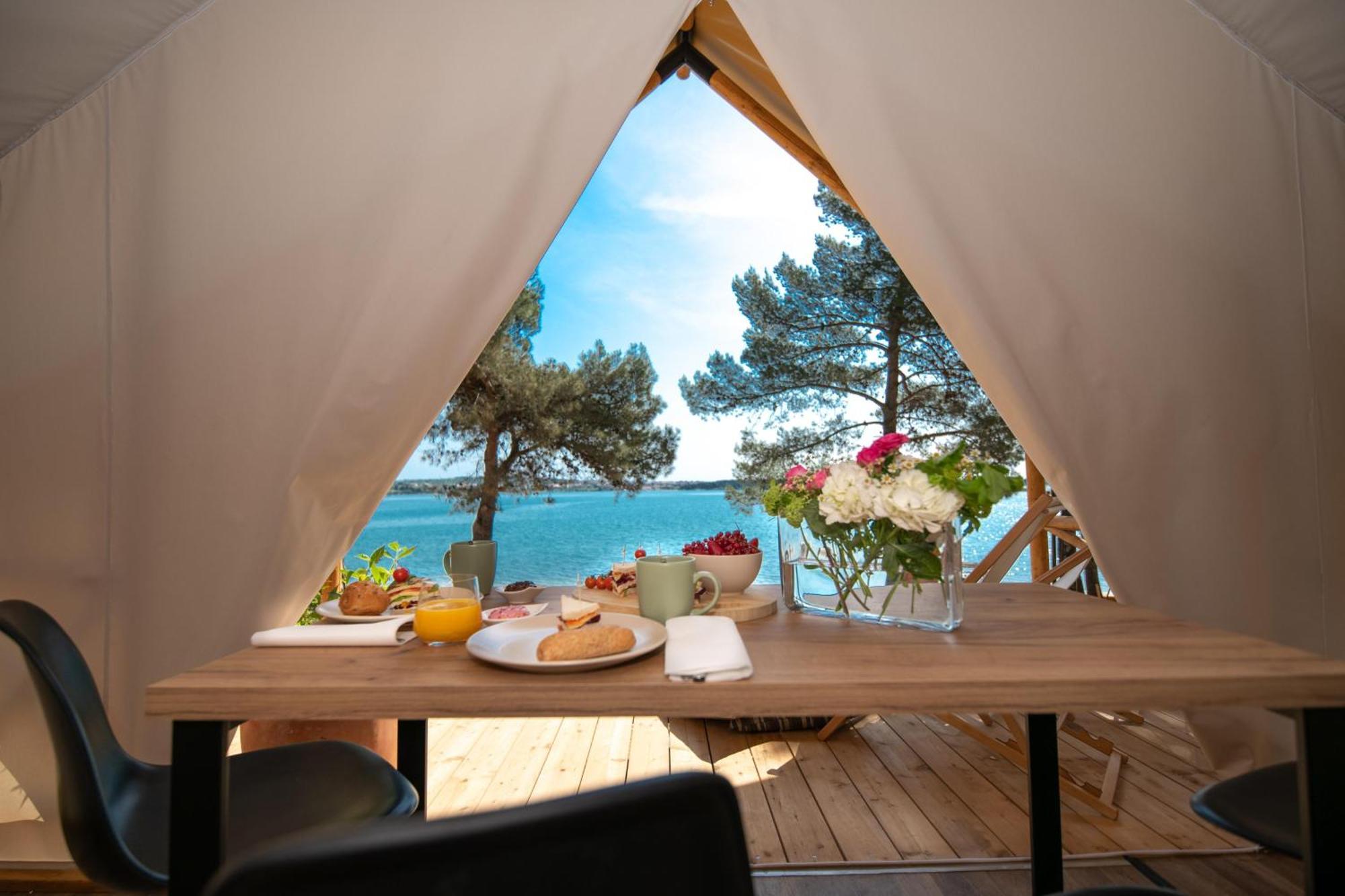Hotel Arena One 99 Glamping Pomer Esterno foto